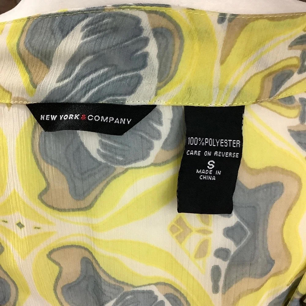 NEW YORK & COMPANY Sheer Butterfly Print Embellished Top 164